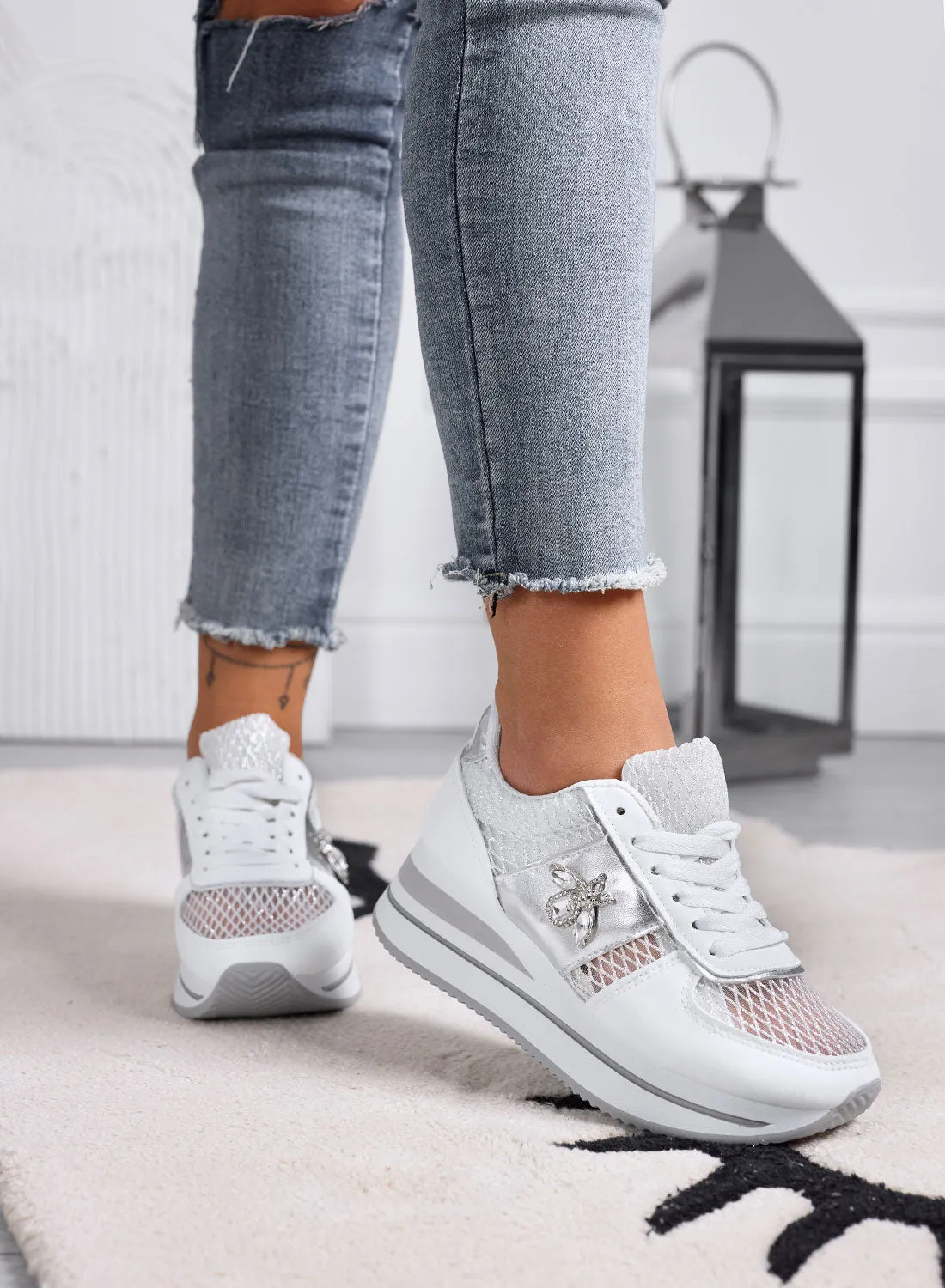 MOORE - White Sneakers with Breathable Mesh and Jewel Bee Detail