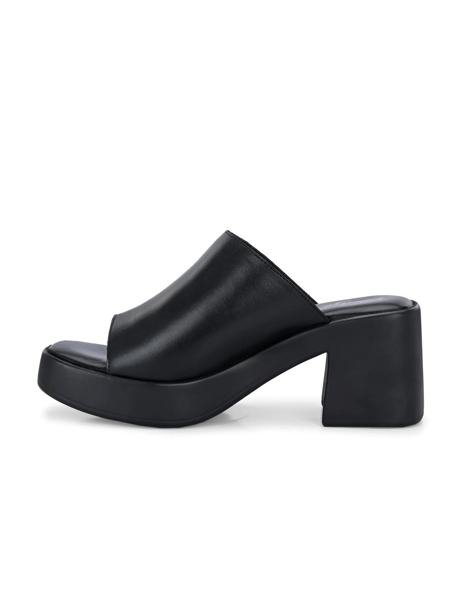 Nyla Women Platform Heel